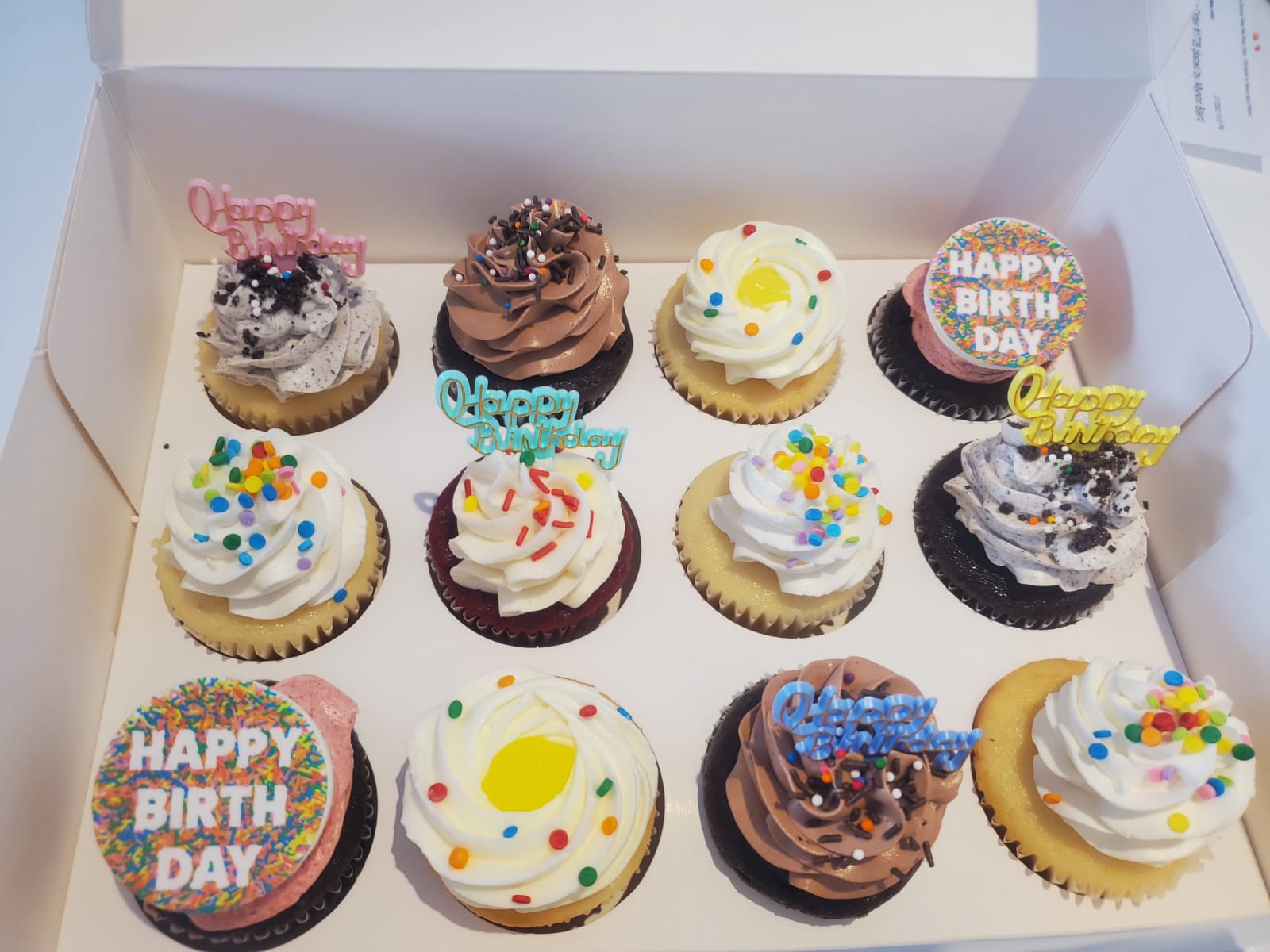 Assorted Cupcakes – Dozen
